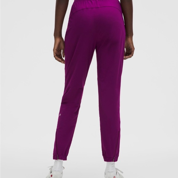 Lululemon Adapted State HR Jogger Full length nwt size 6 chilled grape - Picture 6 of 6